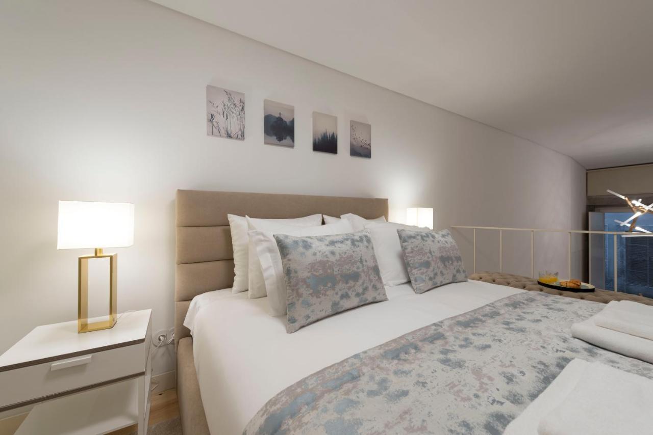 LovelyStay - Hidden&Quiet Duplex next to São Bento Station Porto Buitenkant foto