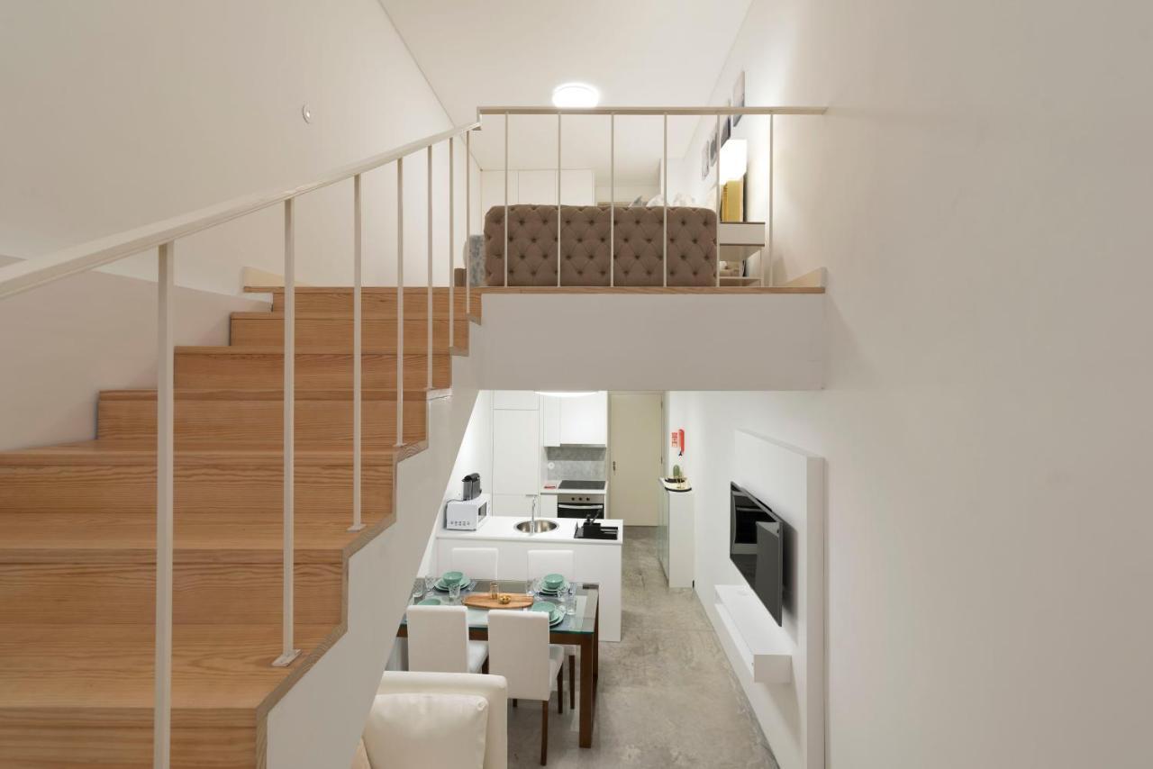 LovelyStay - Hidden&Quiet Duplex next to São Bento Station Porto Buitenkant foto