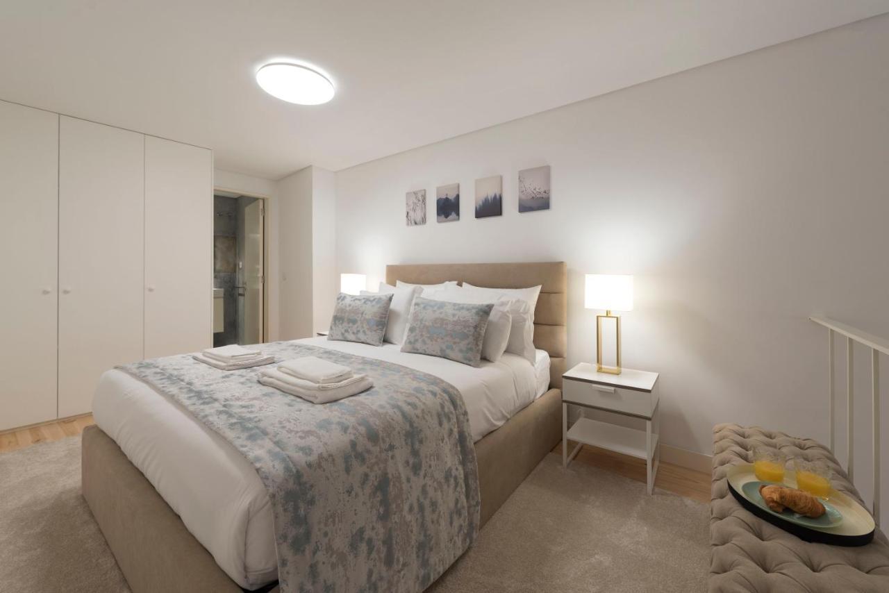 LovelyStay - Hidden&Quiet Duplex next to São Bento Station Porto Buitenkant foto